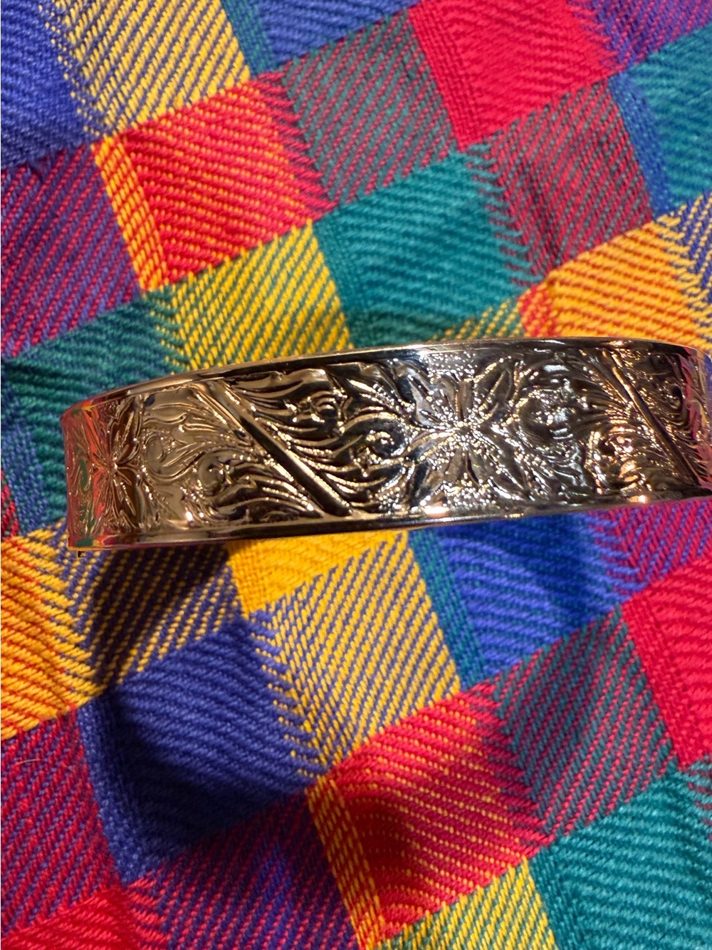 Vintage Floral Gold-Tone  Bracelet Bangle